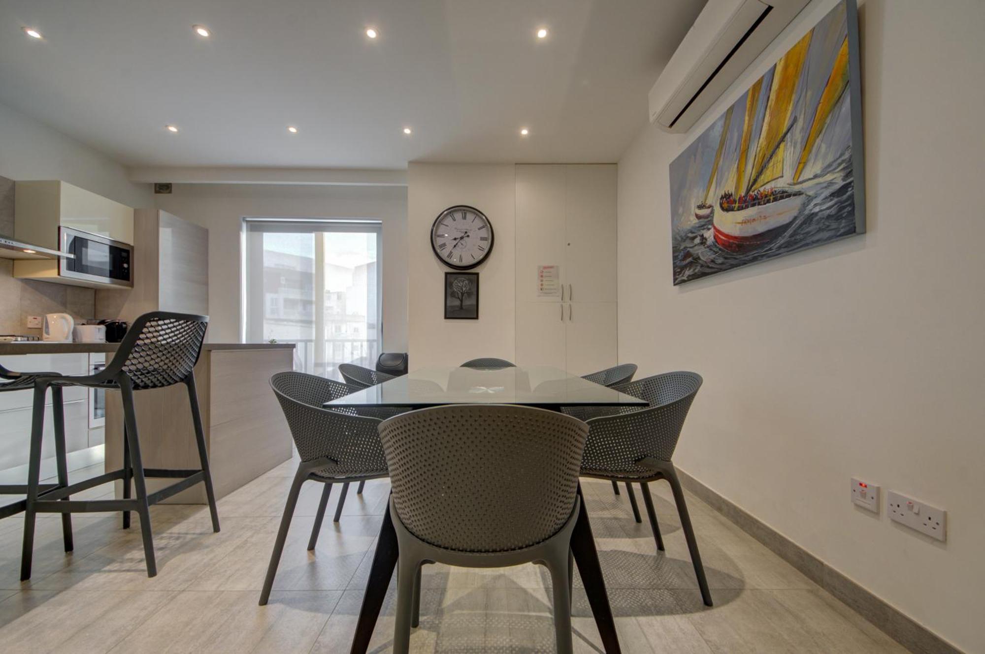 Top Floor Apt With Common Pool Close To All Amenities St. Paul's Bay Exteriér fotografie