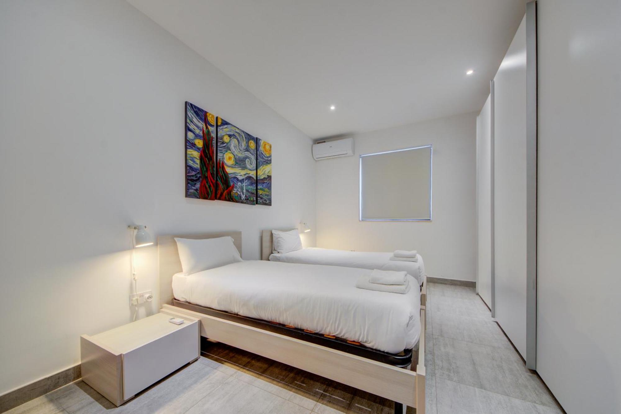 Top Floor Apt With Common Pool Close To All Amenities St. Paul's Bay Exteriér fotografie