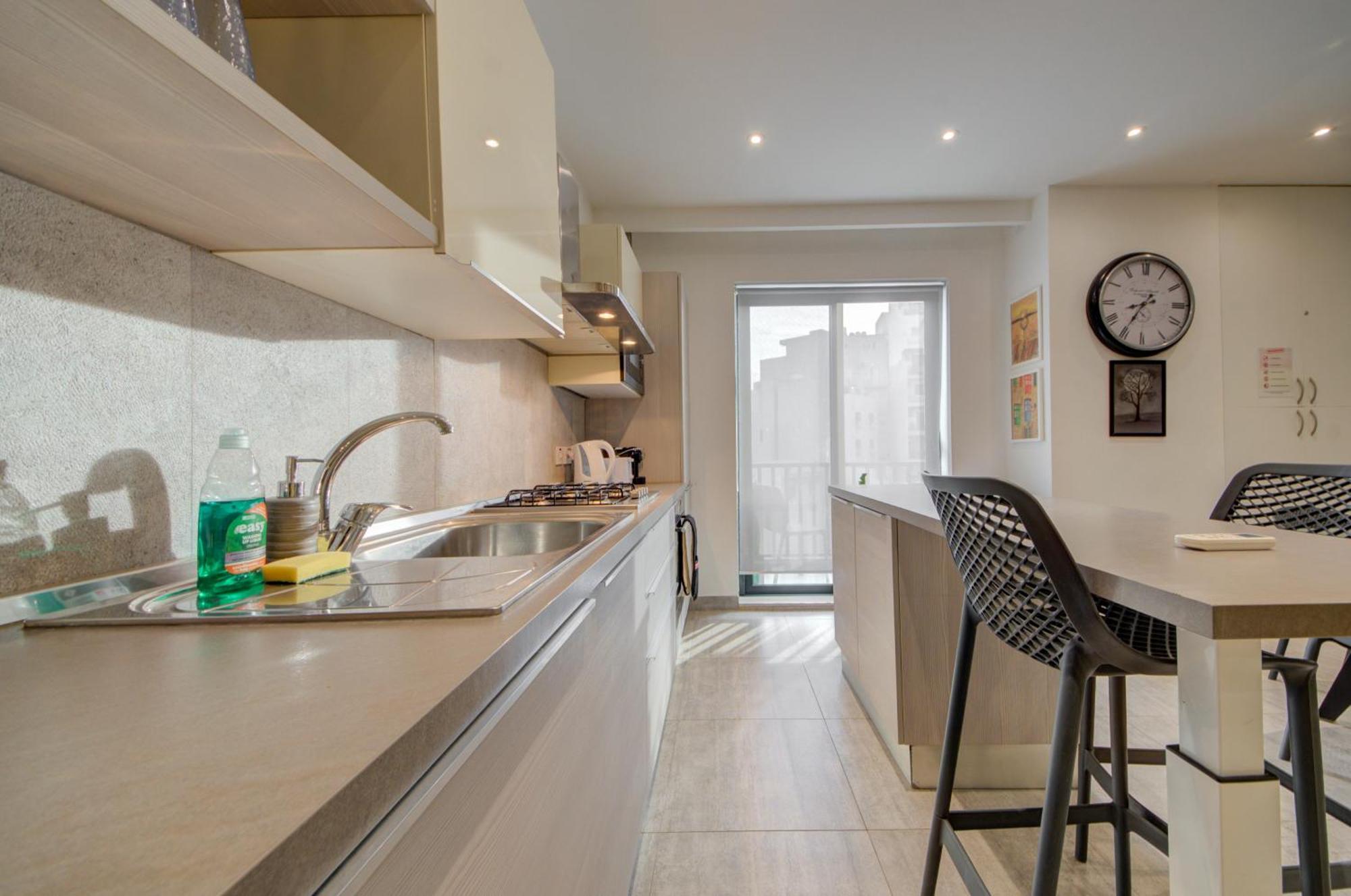 Top Floor Apt With Common Pool Close To All Amenities St. Paul's Bay Exteriér fotografie