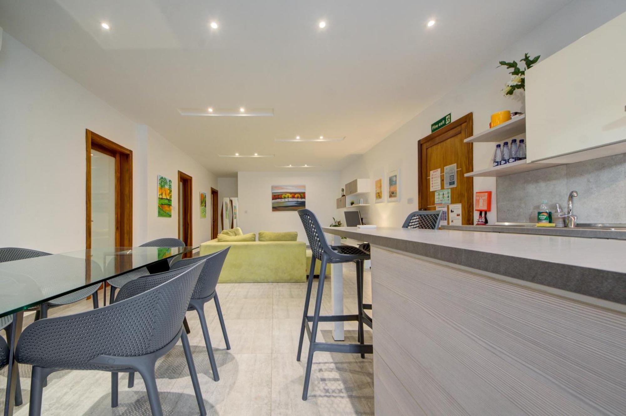 Top Floor Apt With Common Pool Close To All Amenities St. Paul's Bay Exteriér fotografie
